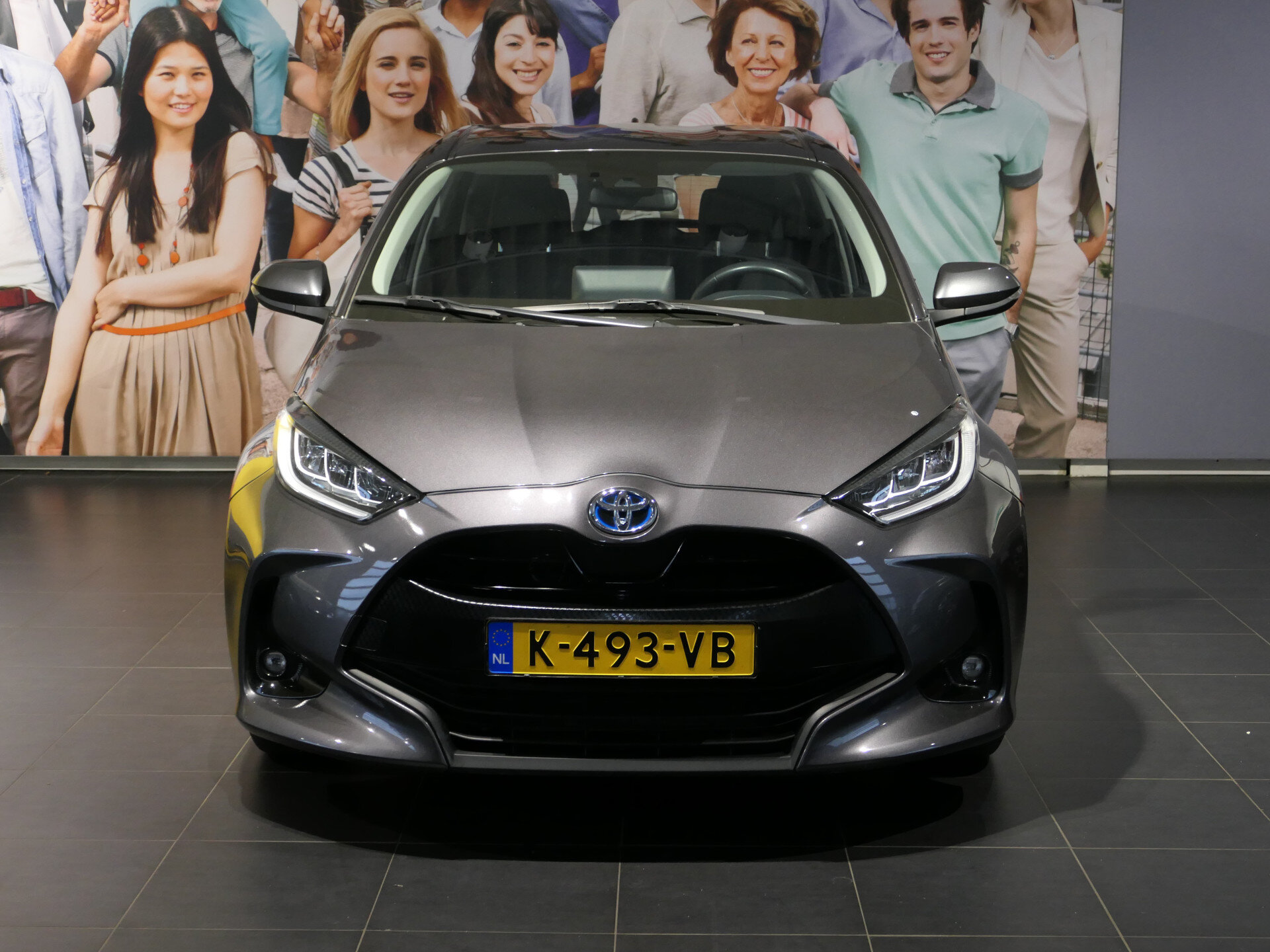 Toyota Yaris 1.5 Hybrid Business Plus - Occasion Lease vanaf €634 p/m - Afbeelding 2