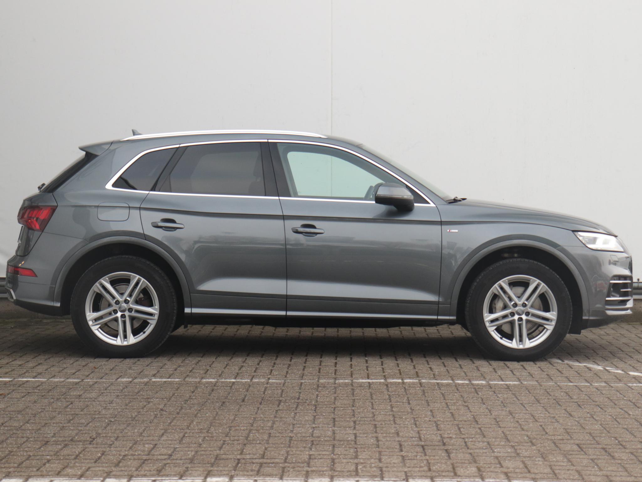 Audi Q5 55 TFSI e S edition - Afbeelding 4