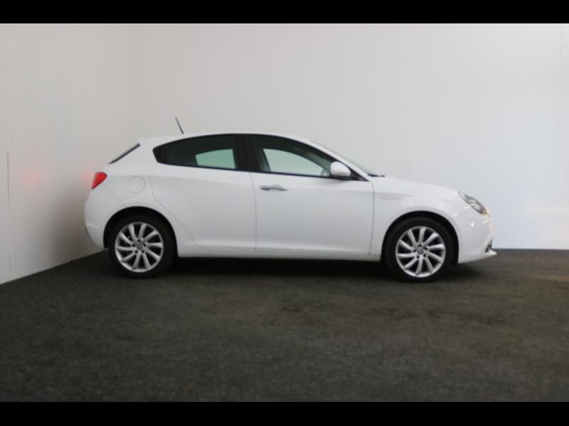 Alfa Romeo Giulietta comfort 1.4 BENZINE *DAB*GPS*SENSOREN ACHTER*KLIMAATREGELING* - Image 3