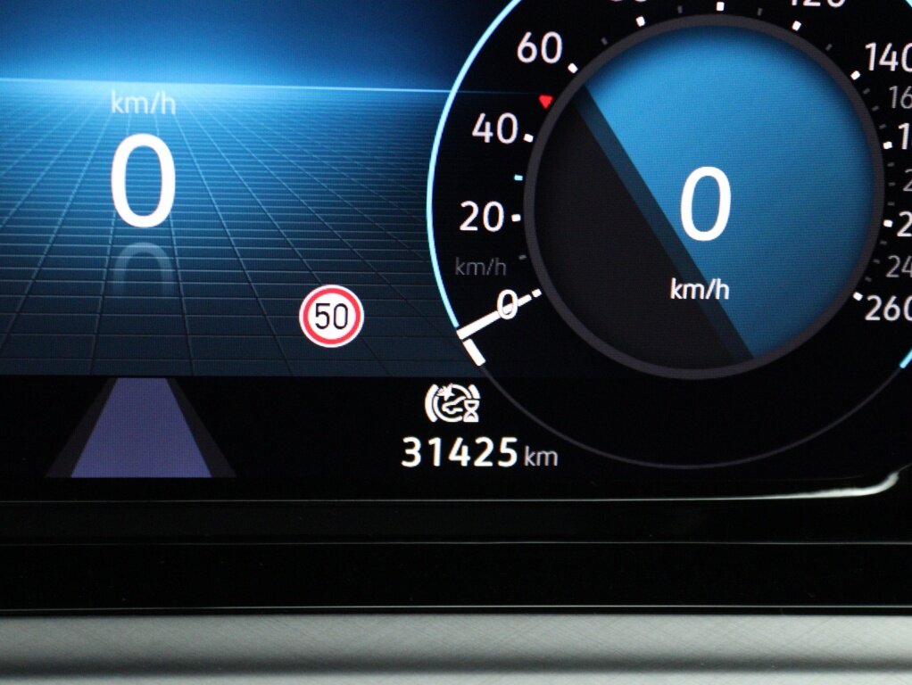 Volkswagen Golf 1.0 eTSI Life Business | Navigatie | Camera | Adaptive cruise - Afbeelding 4