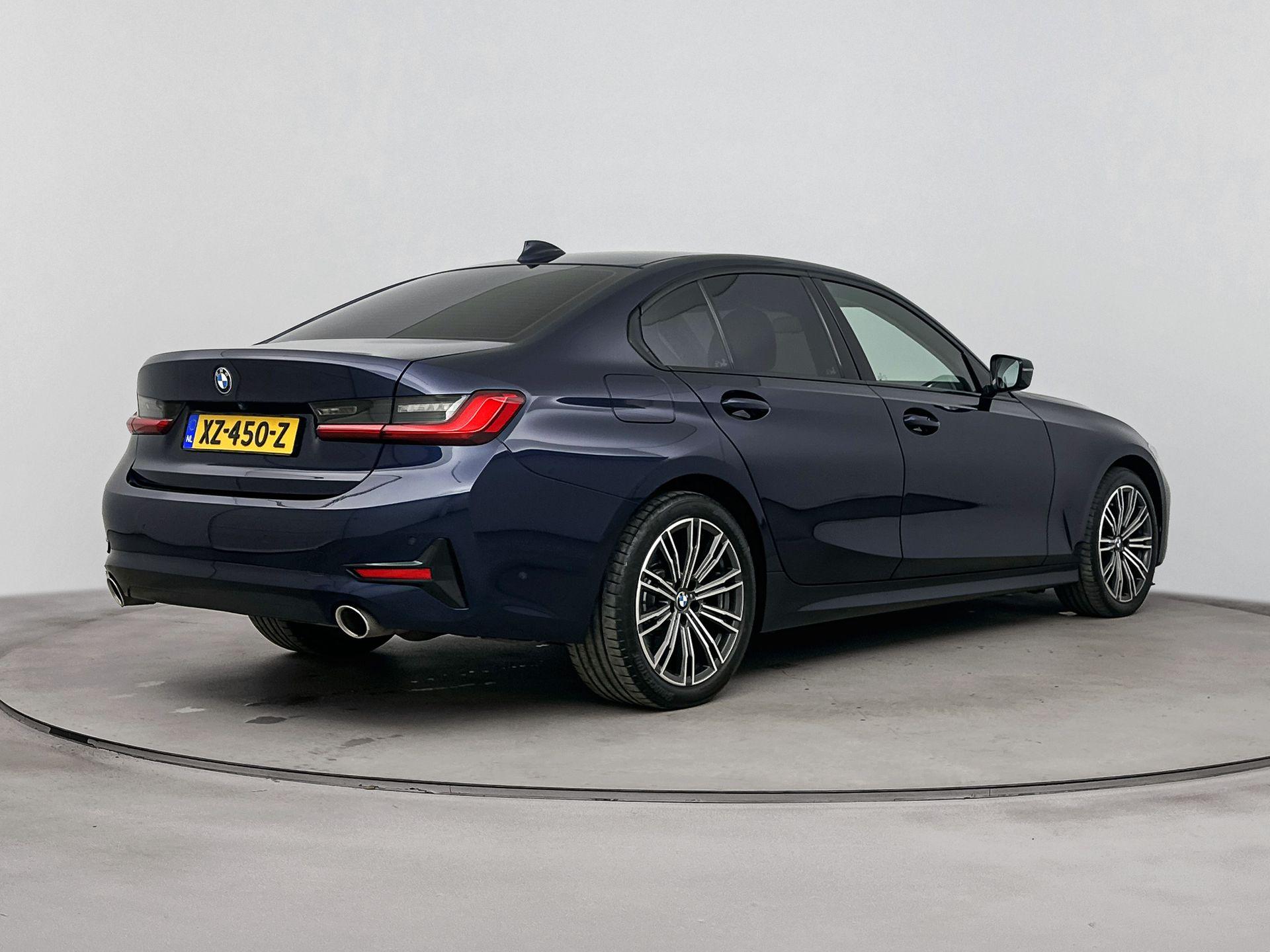 BMW 3 Serie 320i High Executive Edition Aut. - Afbeelding 3