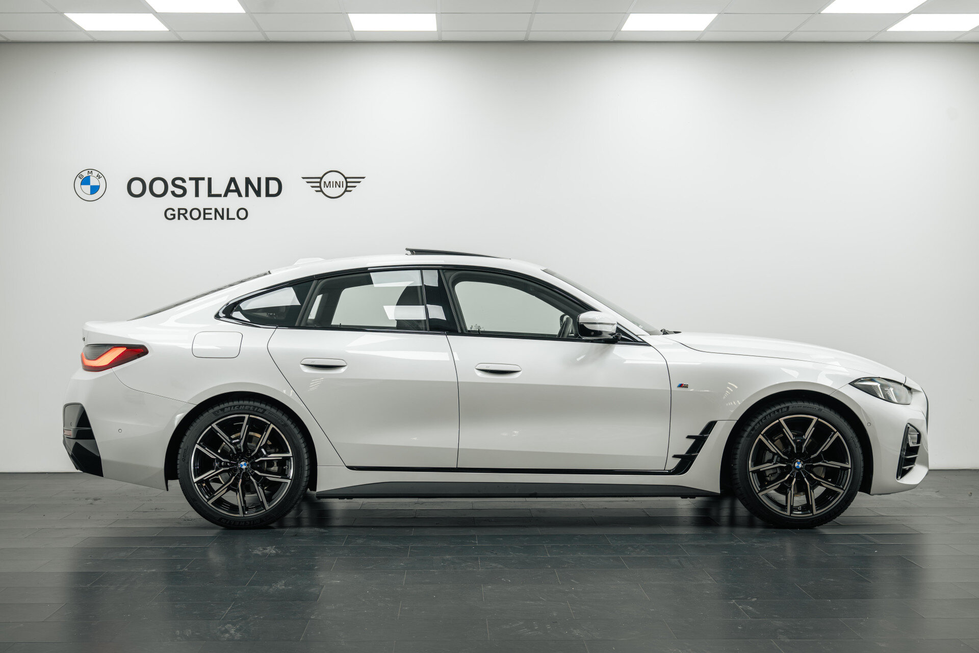 BMW 4 Serie Gran Coupé 420i M Sport Automaat - Afbeelding 4