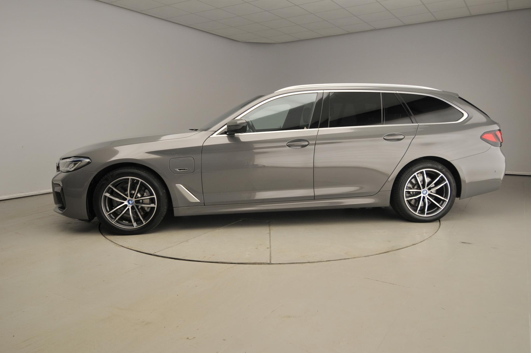BMW 5 Serie Touring 520e - Afbeelding 2
