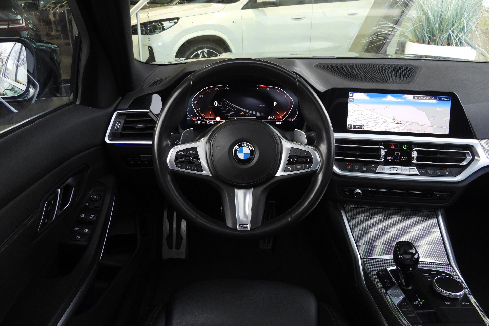 BMW 3 Serie 320i High Executive M Sport Automaat - Afbeelding 2