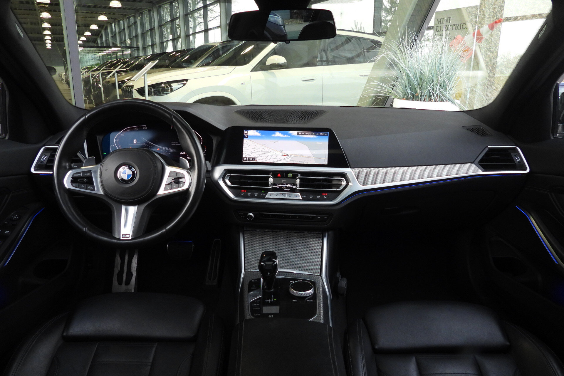 BMW 3 Serie 320i High Executive M Sport Automaat - Afbeelding 3