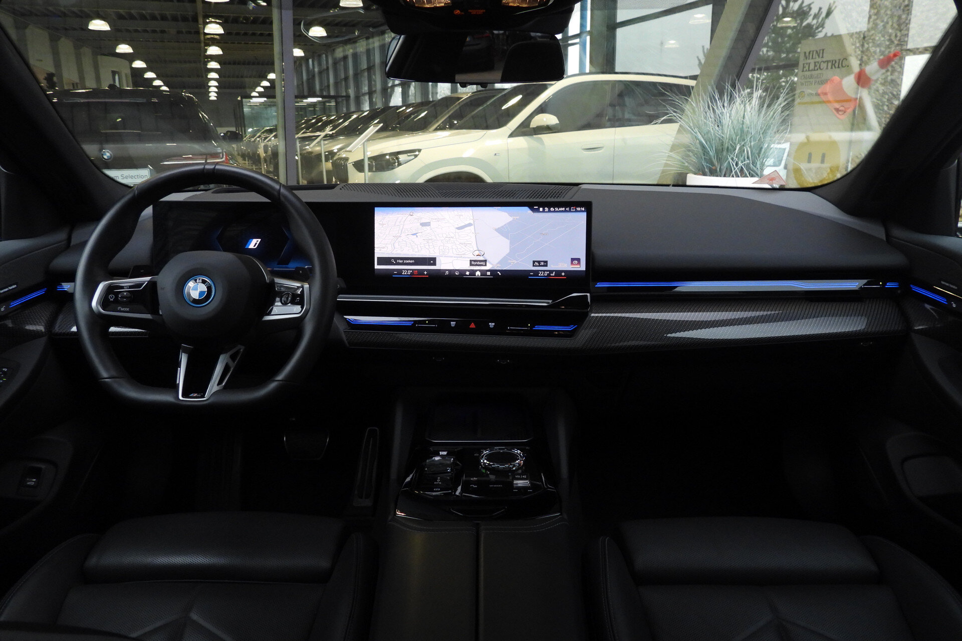 BMW 5 Serie Touring 530e M Sport Automaat - Afbeelding 3