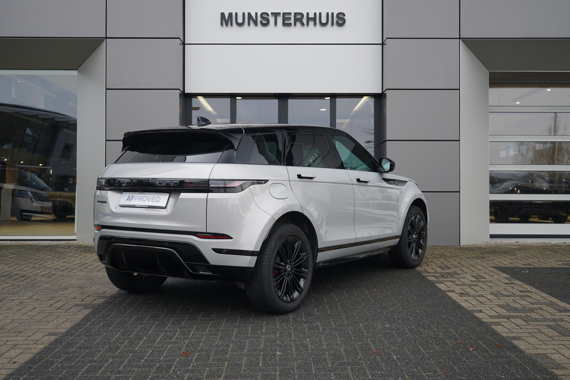 Land Rover Range Rover Evoque 1.5 P300e PHEV AWD Dynamic HSE - Afbeelding 2