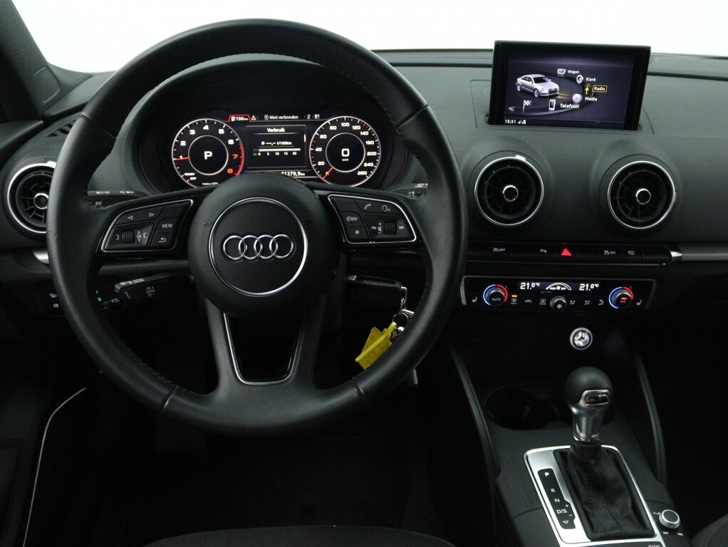 Audi A3 Limousine 35 TFSI CoD Sport S Line Edition | B&O Audio | Navigatie | Cruis - Afbeelding 3