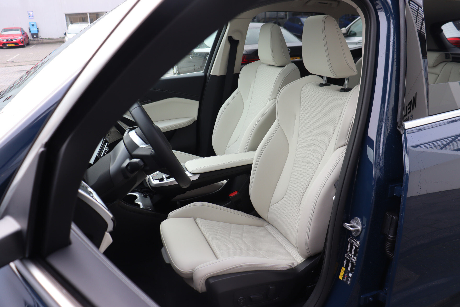 BMW X1 xDrive30e High Executive xLine Automaat - Afbeelding 4