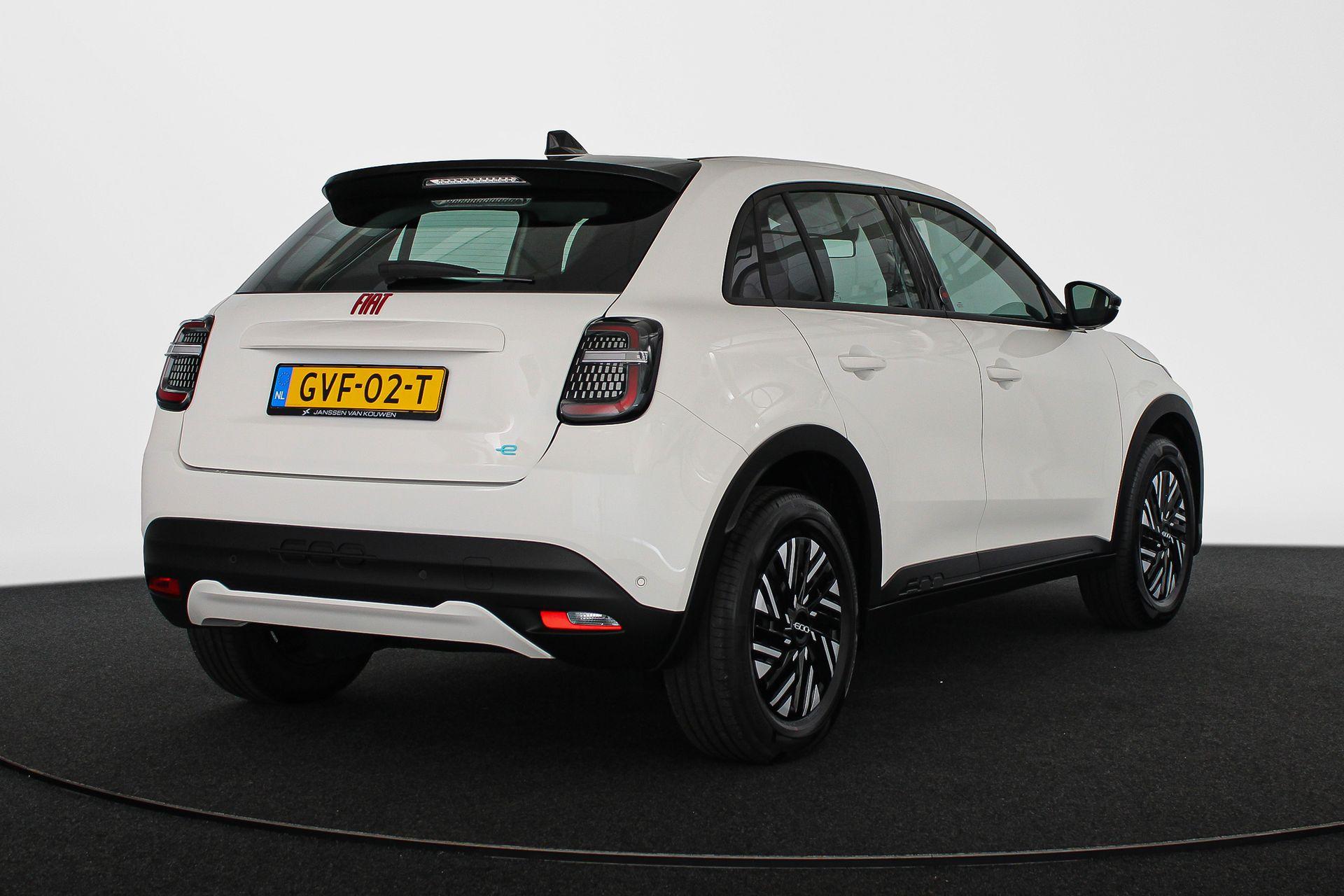 Fiat 600e RED 54 kWh - Afbeelding 3