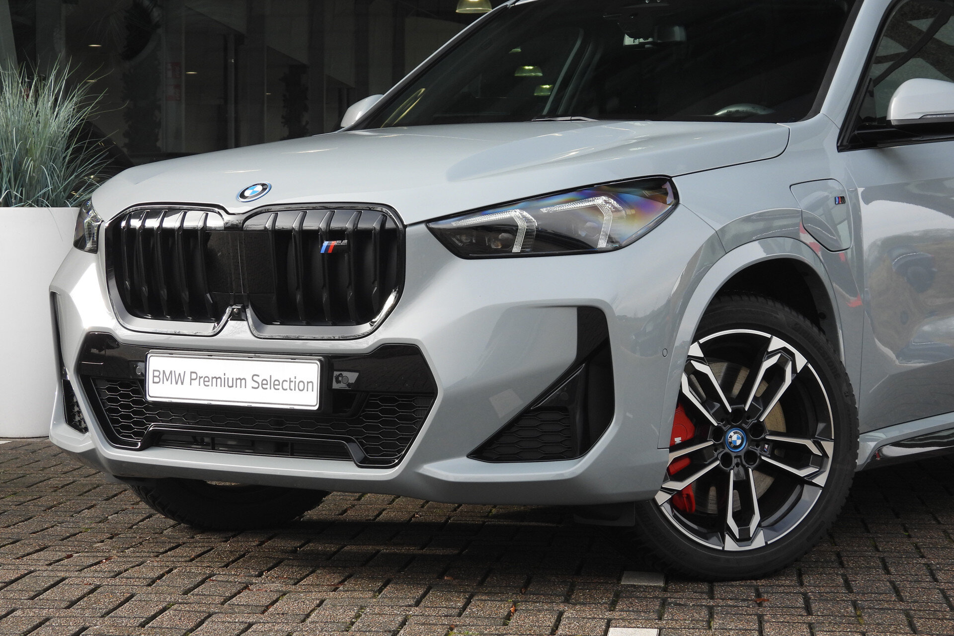 BMW X1 xDrive25e M Sport Automaat - Afbeelding 2