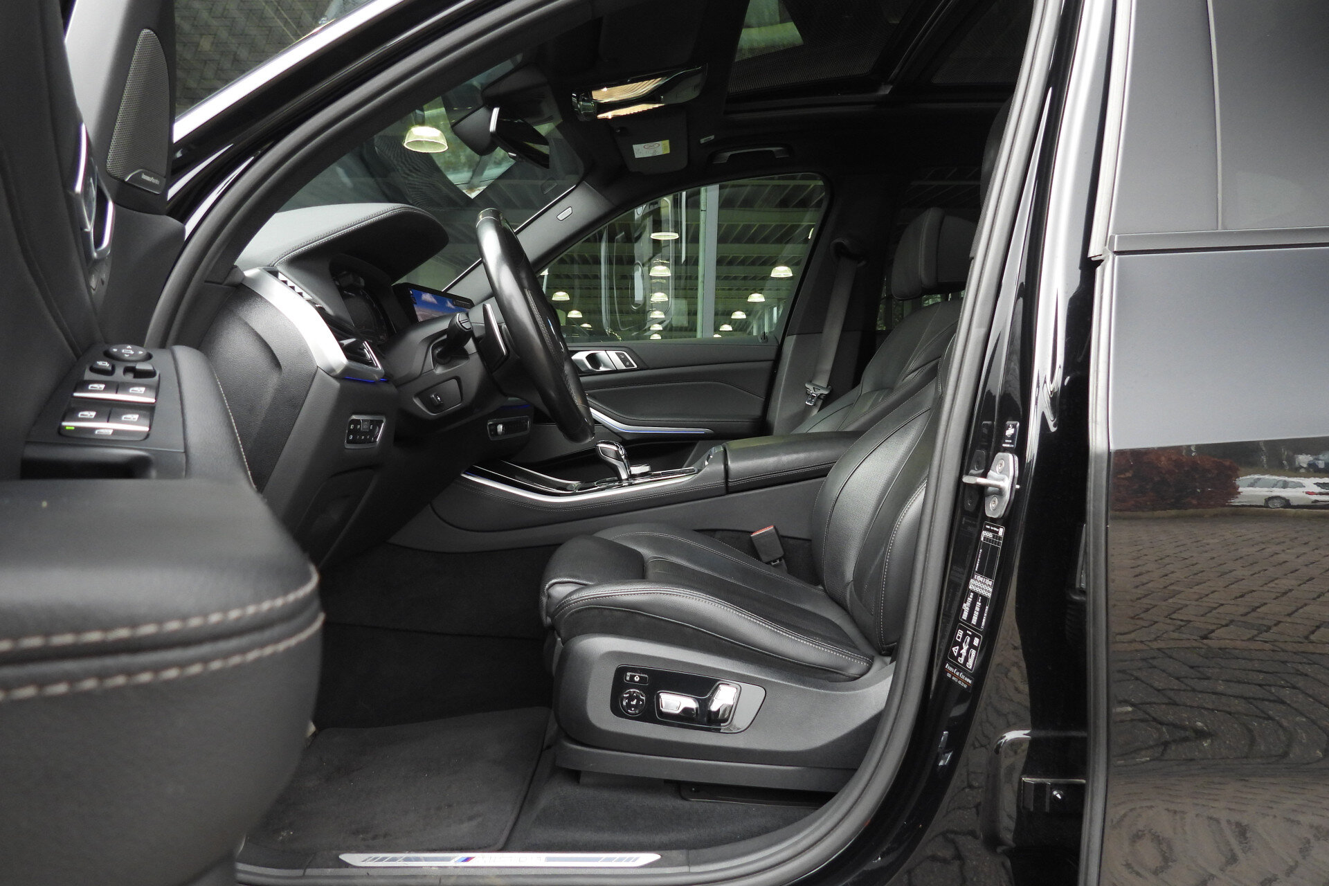 BMW X5 M50i High Executive Automaat - Afbeelding 3