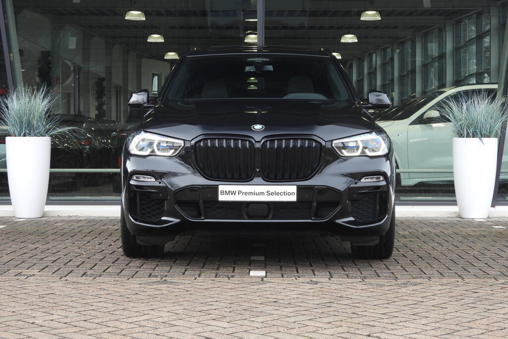BMW X5 8