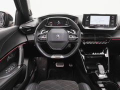 Peugeot 2008 1.2 PureTech GT Pack | Trekhaak | Panoramadak - Afbeelding 3
