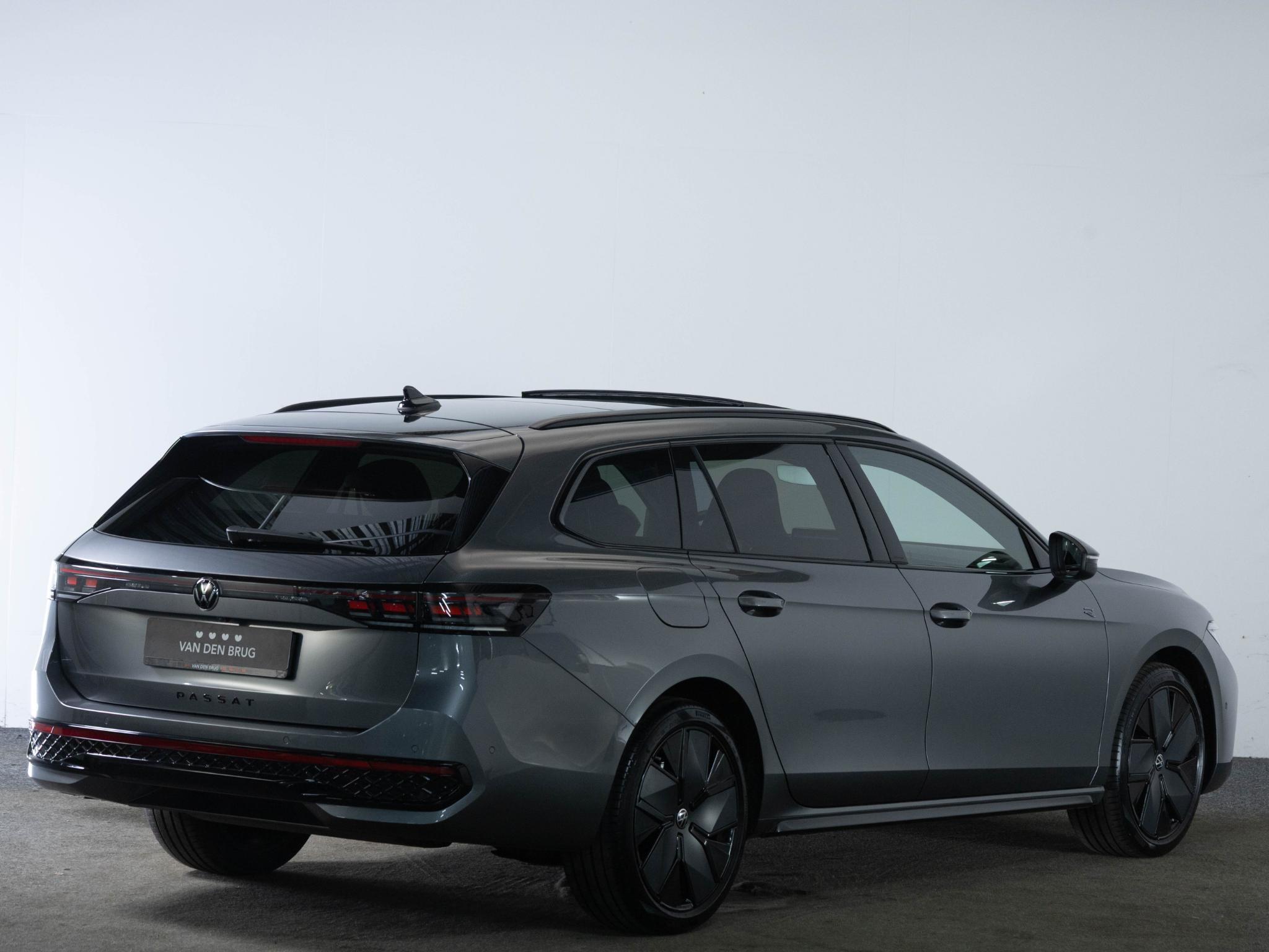 Volkswagen Passat Variant R-Line 1.5 eHybide 272 PK - Afbeelding 4