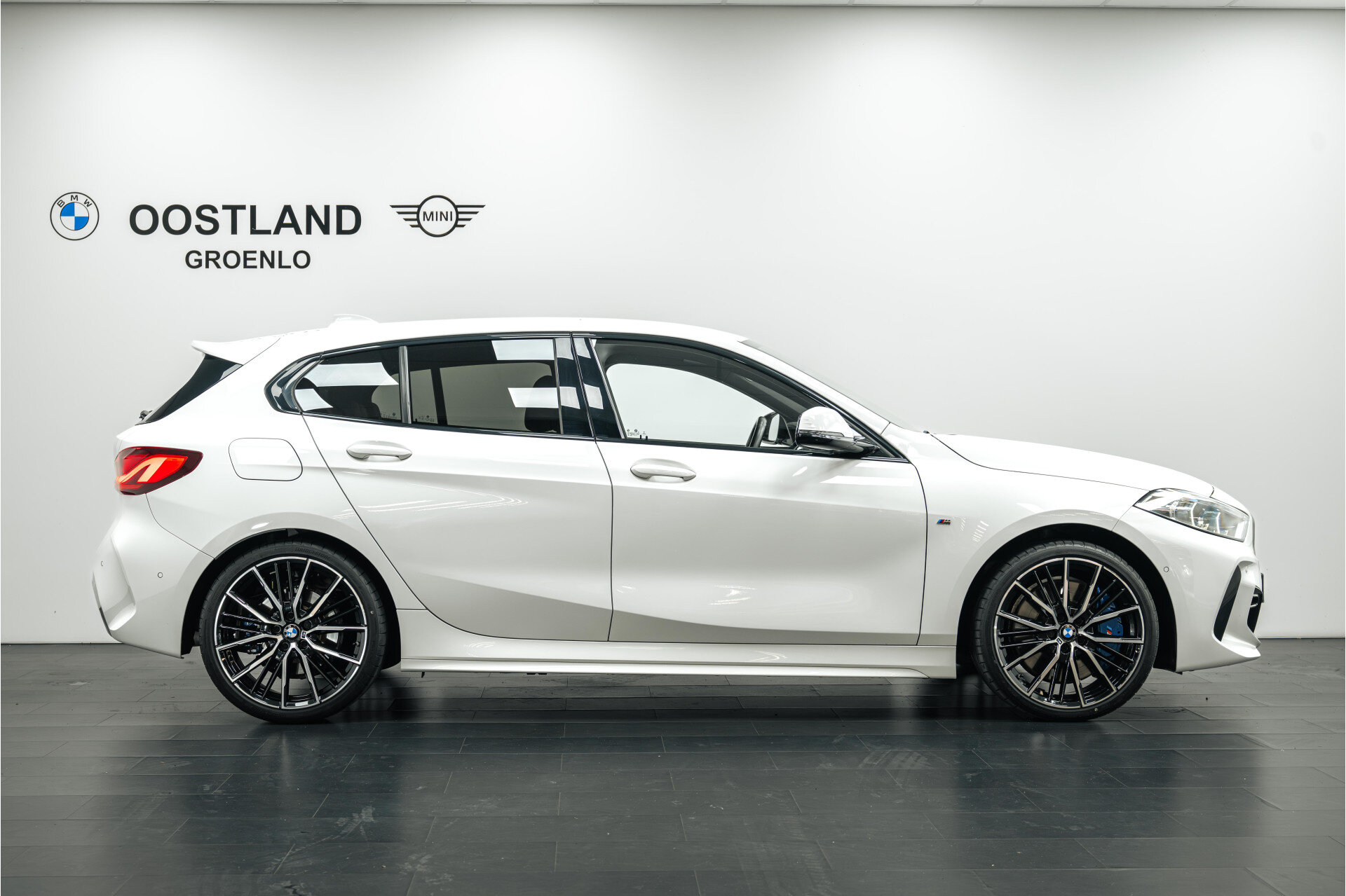 BMW 1 Serie 118i High Executive M Sport Automaat - Afbeelding 3