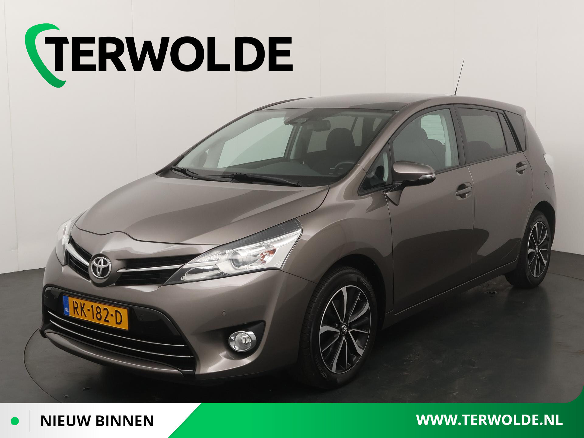 Toyota Verso 1.8 VVT-i SkyView Edition