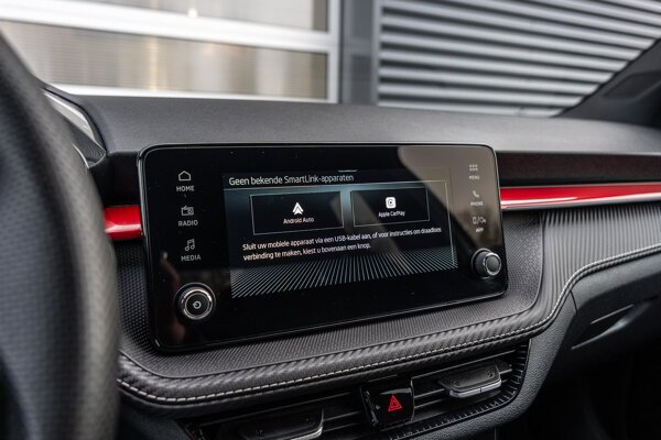 Apple Carplay/Android Auto