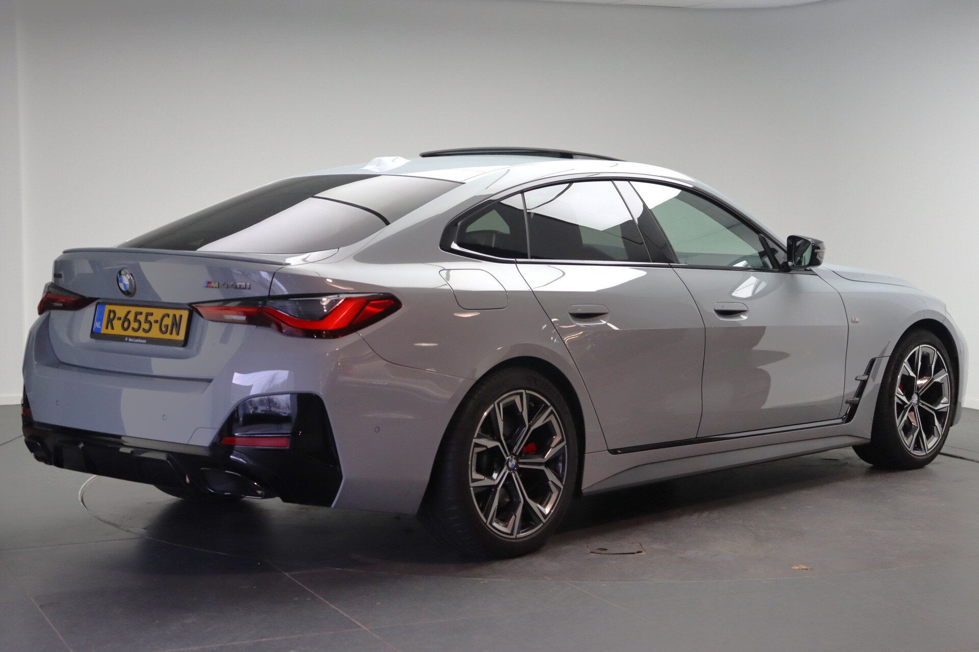 BMW 4 Serie Gran Coupé M440i xDrive High Executive Automaat - Afbeelding 3