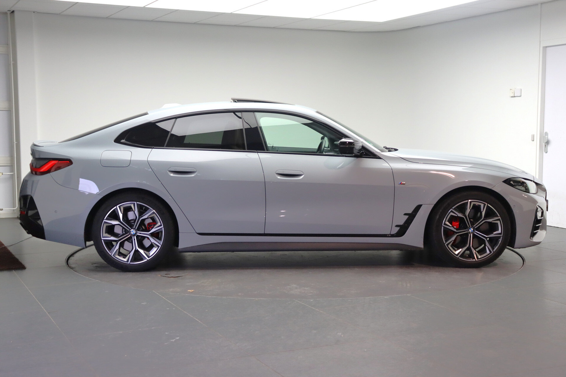 BMW 4 Serie Gran Coupé M440i xDrive High Executive Automaat - Afbeelding 4