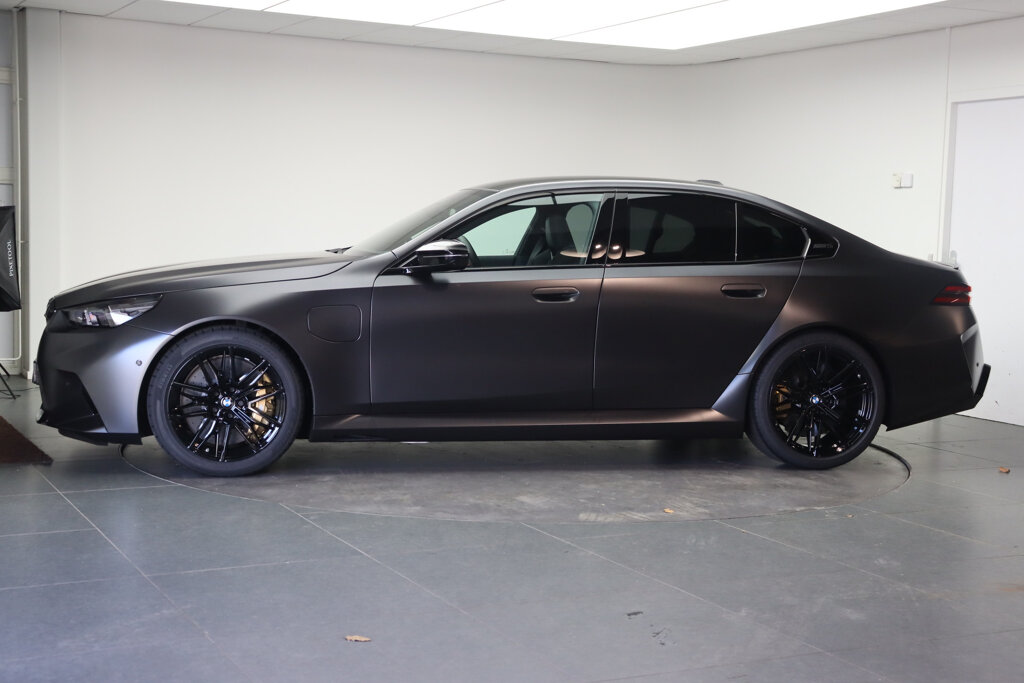 BMW M5 2