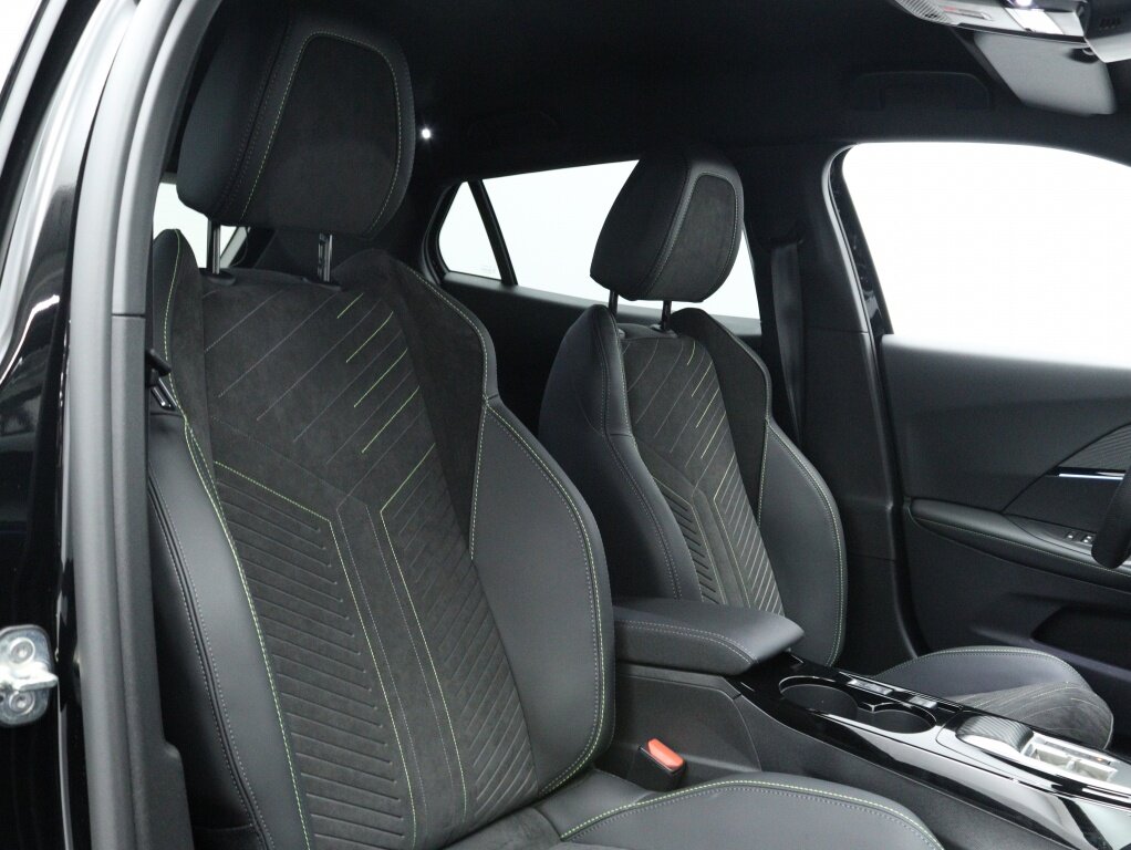 Peugeot 2008 1.2 Hybrid 145 GT Automaat | Private lease €639 p.m. - Afbeelding 4