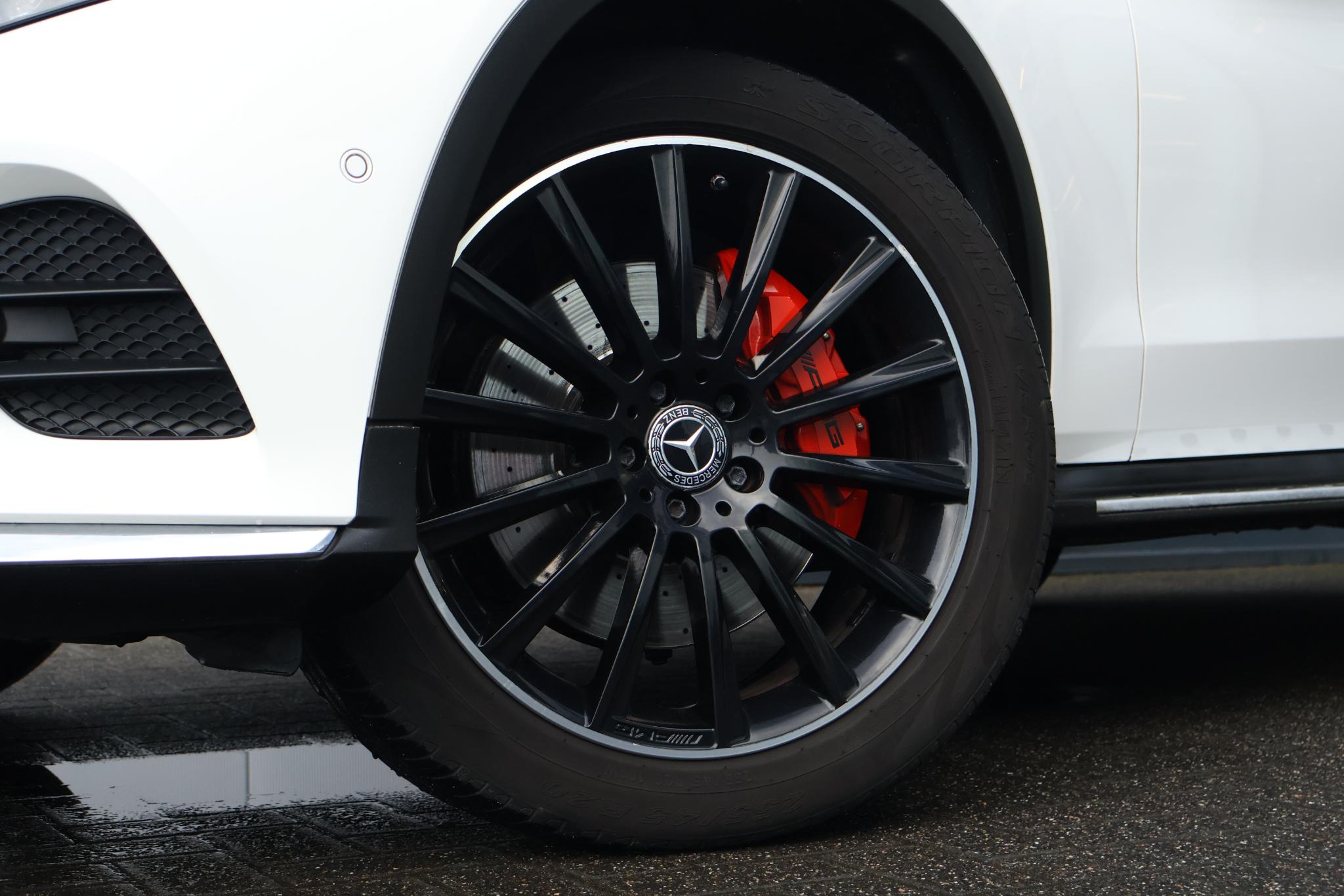 Mercedes-Benz GLC 220 d 4MATIC Premium Plus - Bild 4