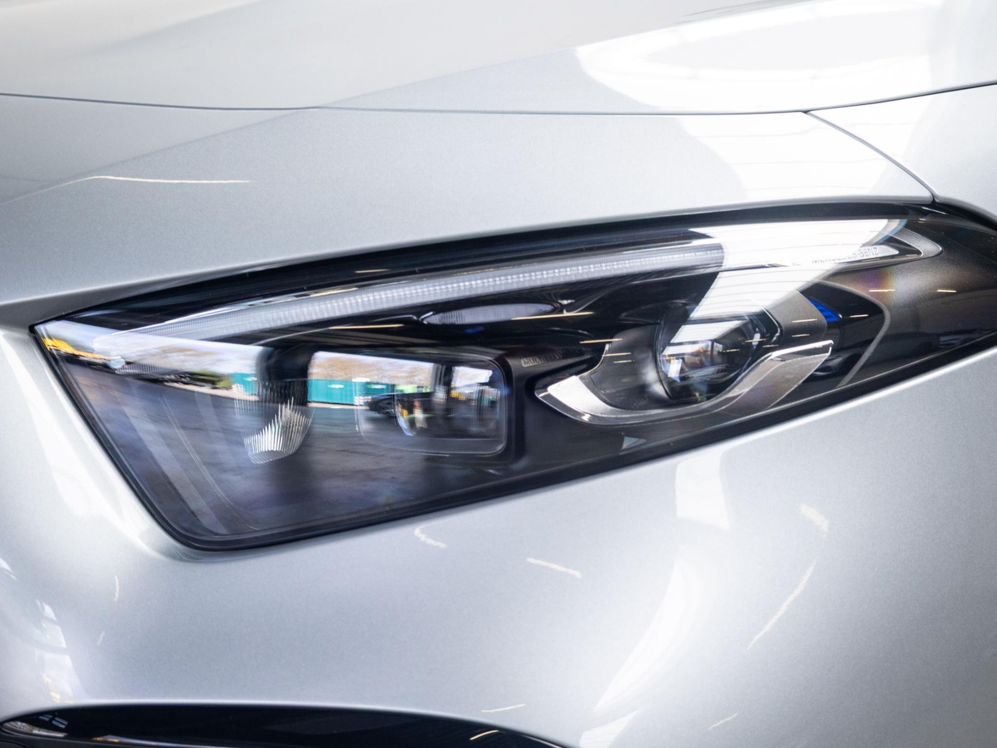 Mercedes-Benz A-Klasse Hatchback 180 Star Edition AMG Line - Afbeelding 5