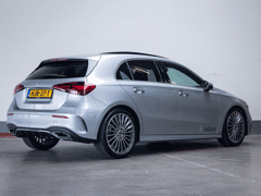 Mercedes-Benz A-Klasse Hatchback 180 Star Edition AMG Line - Afbeelding 2