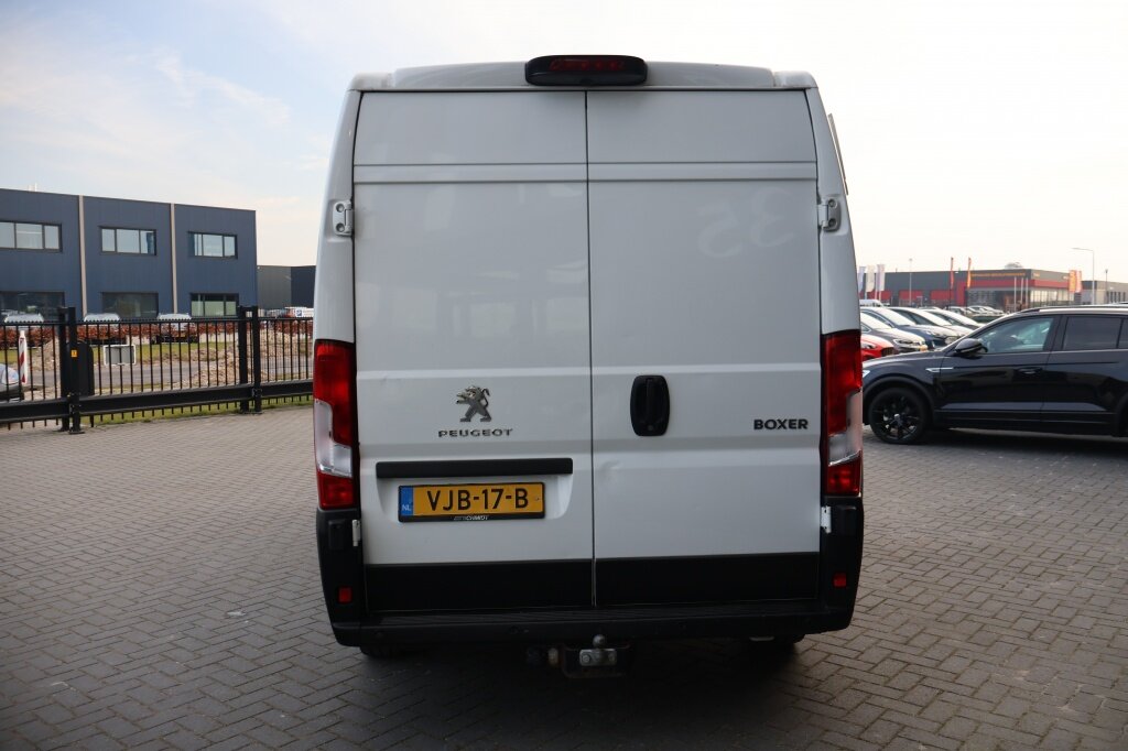 Peugeot Boxer 330 2.2 HDI L2H2 140pk | Trekhaak | Camera | Airco | Bluetooth - Afbeelding 4