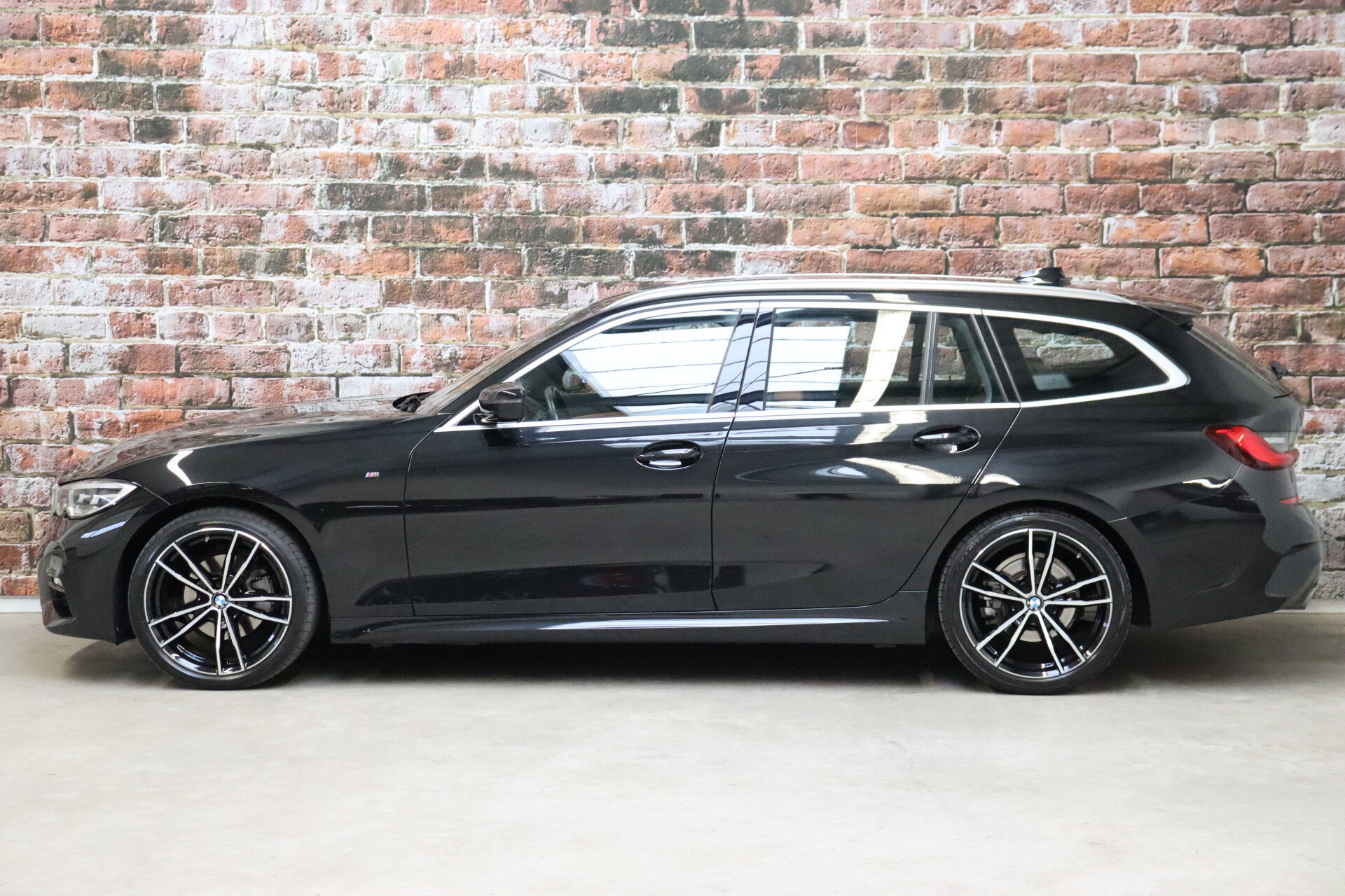 BMW 3 Serie Touring 320i High Executive M Sport Pakket Automaat - Afbeelding 3