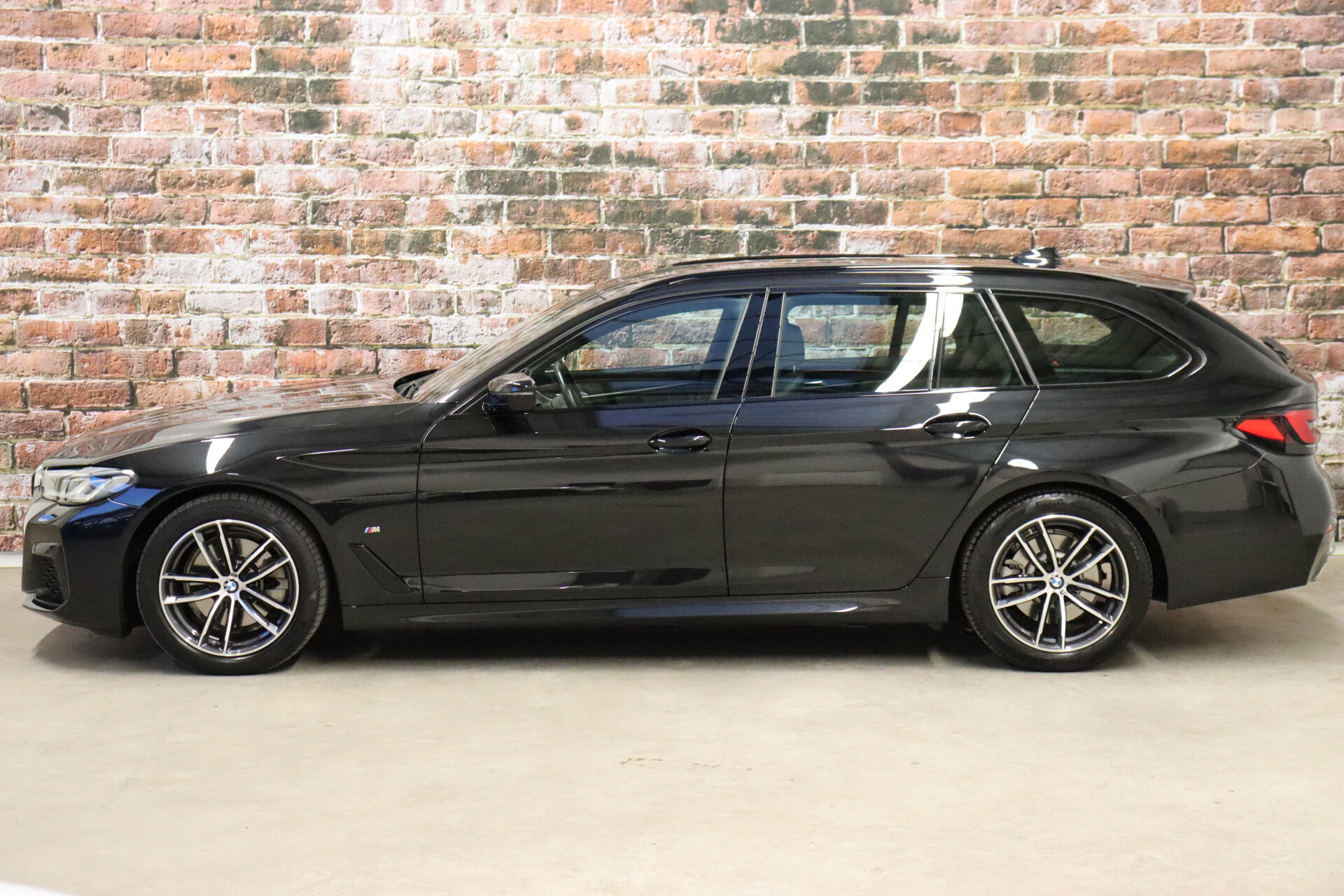 BMW 5 Serie Touring 520i High Executive M Sport Pakket Automaat - Afbeelding 3