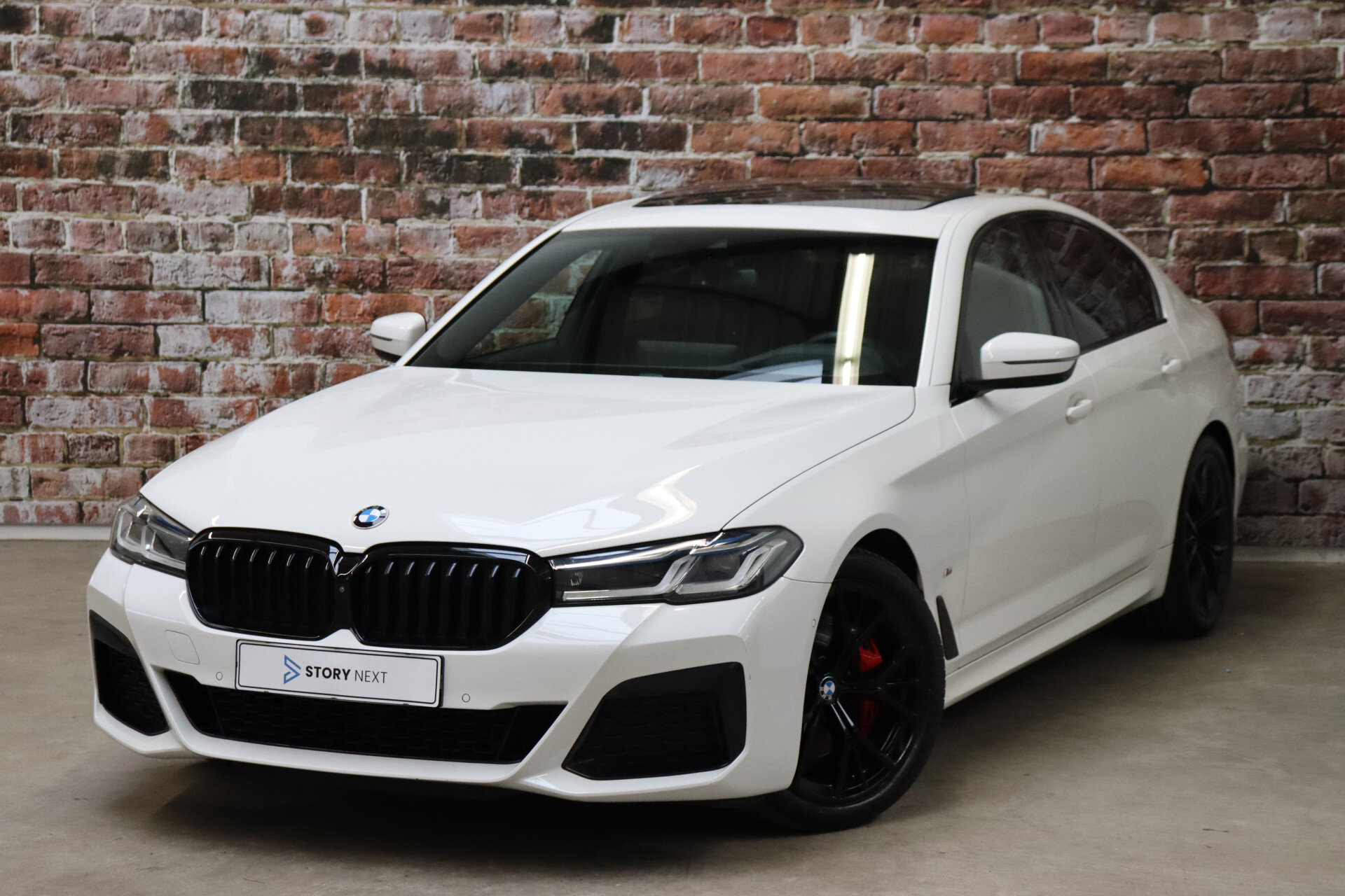 BMW 5 Serie Sedan 530i High Executive M Sport Pakket Automaat