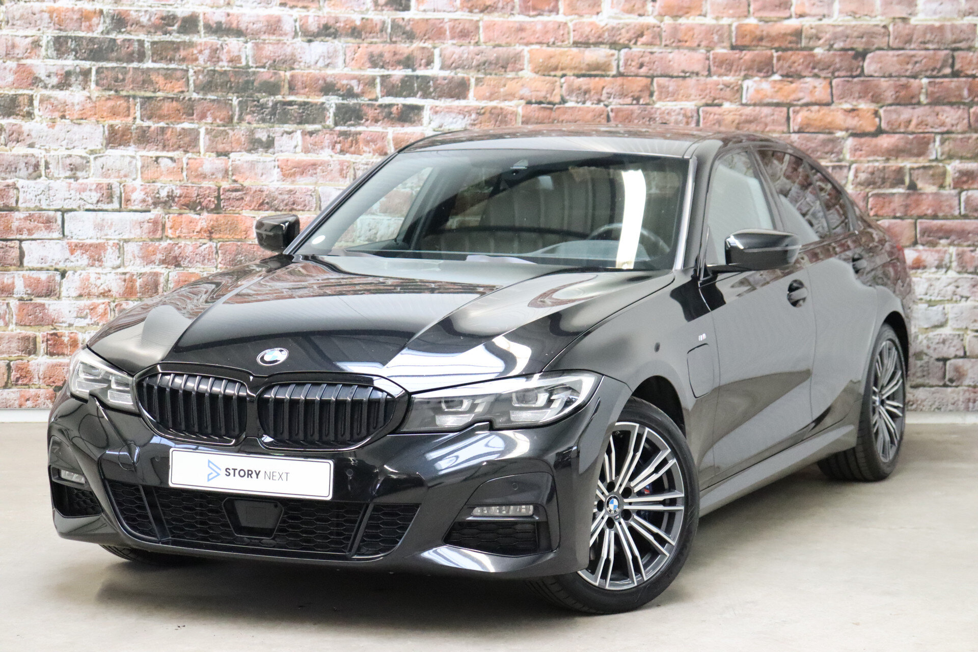 BMW 3 Serie Sedan 330e High Executive M Sport Pakket Automaat