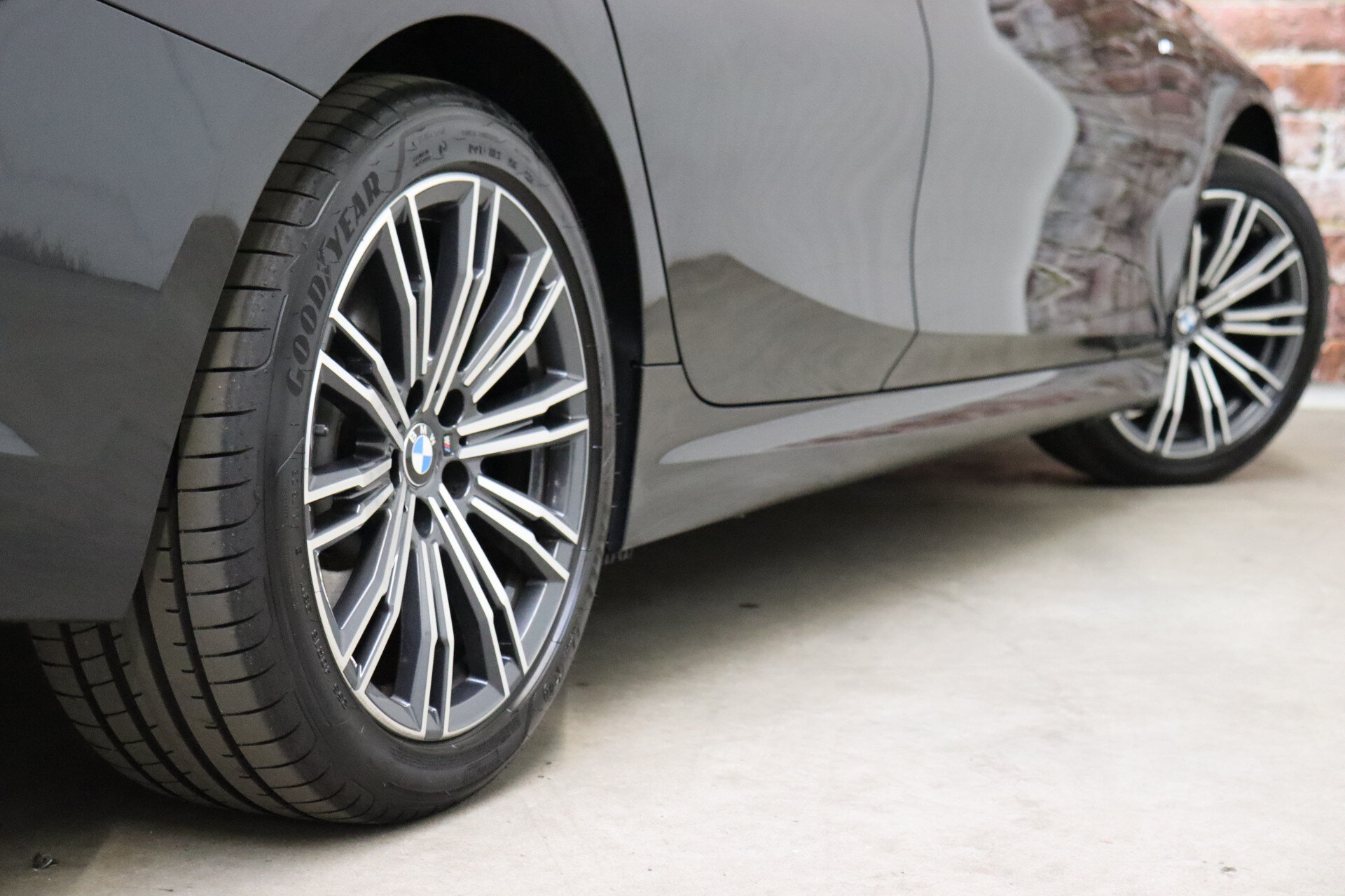 BMW 3 Serie Sedan 330e High Executive M Sport Pakket Automaat - Afbeelding 5