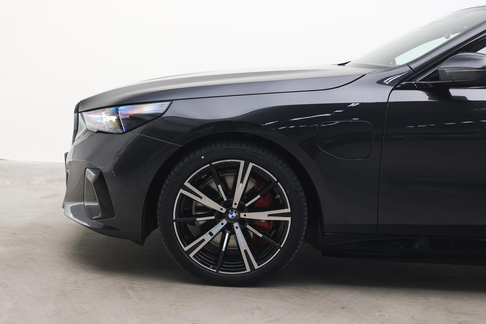 BMW 5 Serie 550e xDrive M Sport Automaat - Afbeelding 4