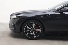 BMW 5 Serie 550e xDrive M Sport Automaat - Afbeelding 4