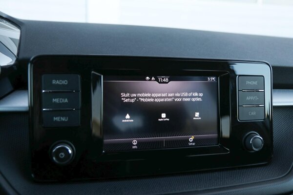Apple Carplay/Android Auto