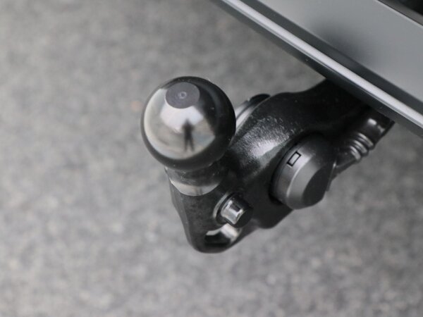 trekhaak uitklapbaar