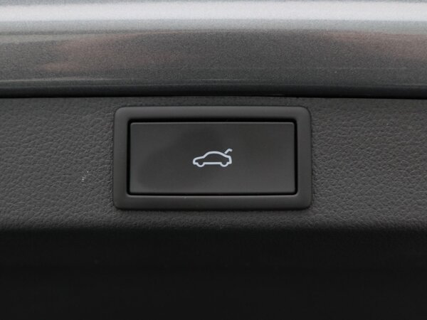 elektrisch bedienbare achterklep met sensorsturing elektrisch bedienbare achterklep met sensorsturing