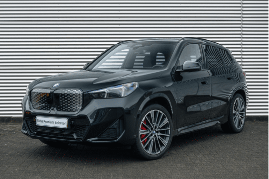 BMW iX1 xDrive30 High Executive M Sport