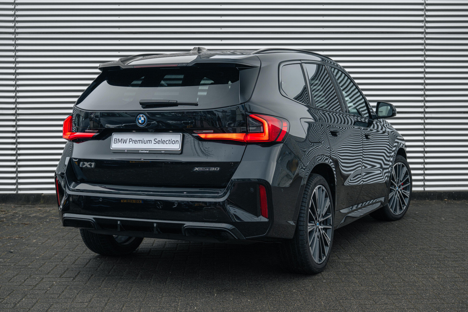 BMW iX1 xDrive30 High Executive M Sport - Afbeelding 2