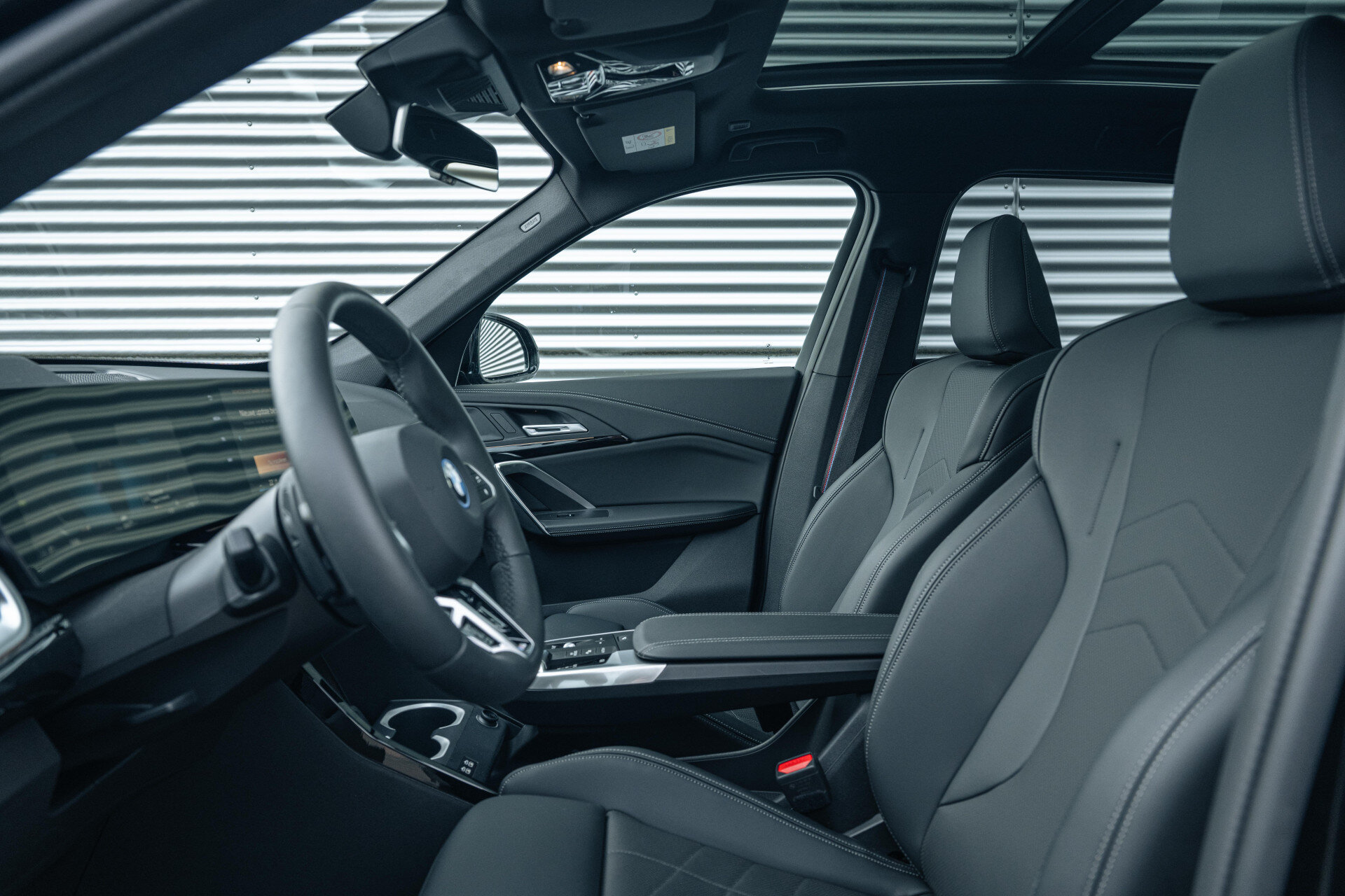 BMW iX1 xDrive30 High Executive M Sport - Afbeelding 4