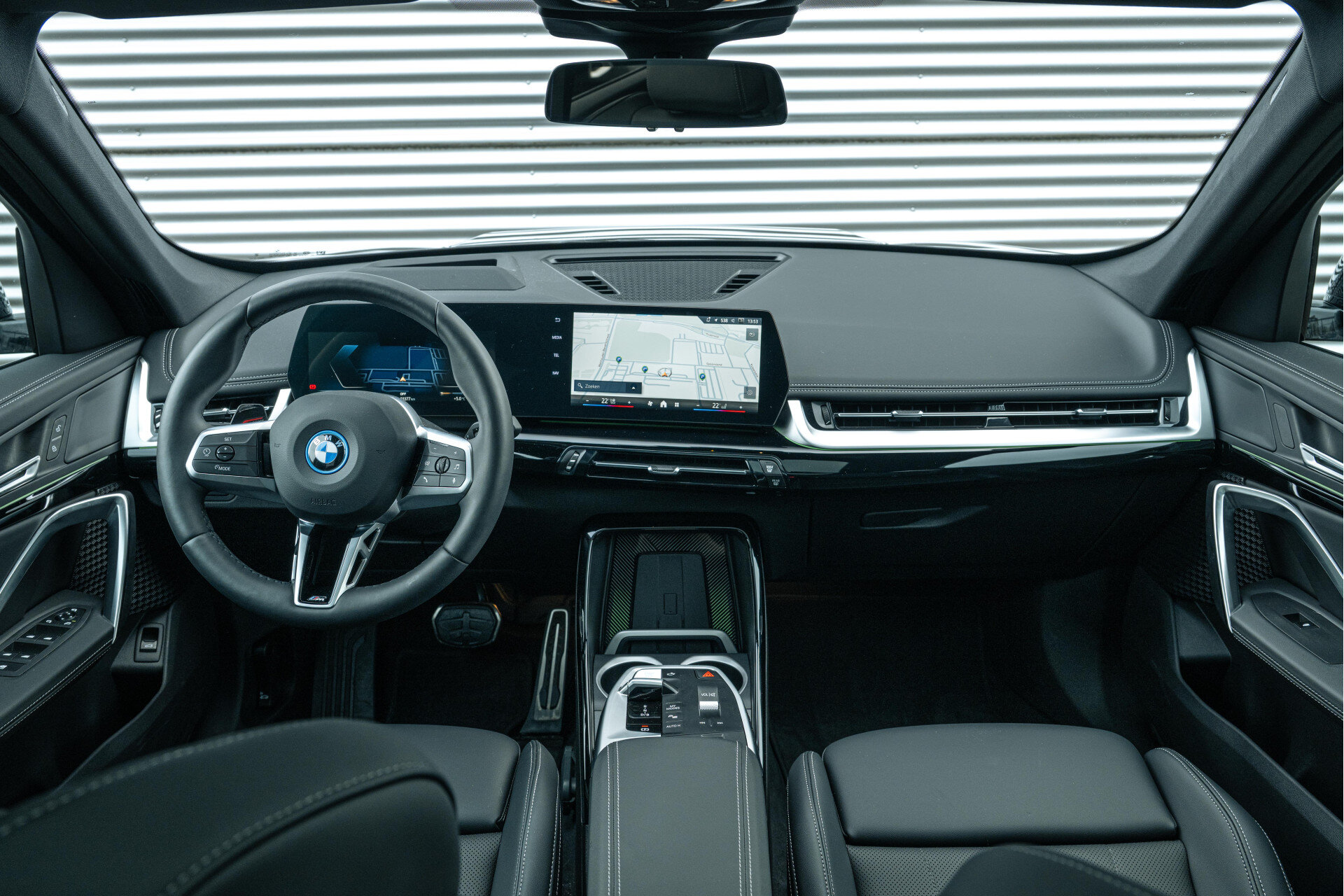 BMW iX1 xDrive30 High Executive M Sport - Afbeelding 5