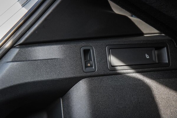 trekhaak elektrisch uitklapbaar