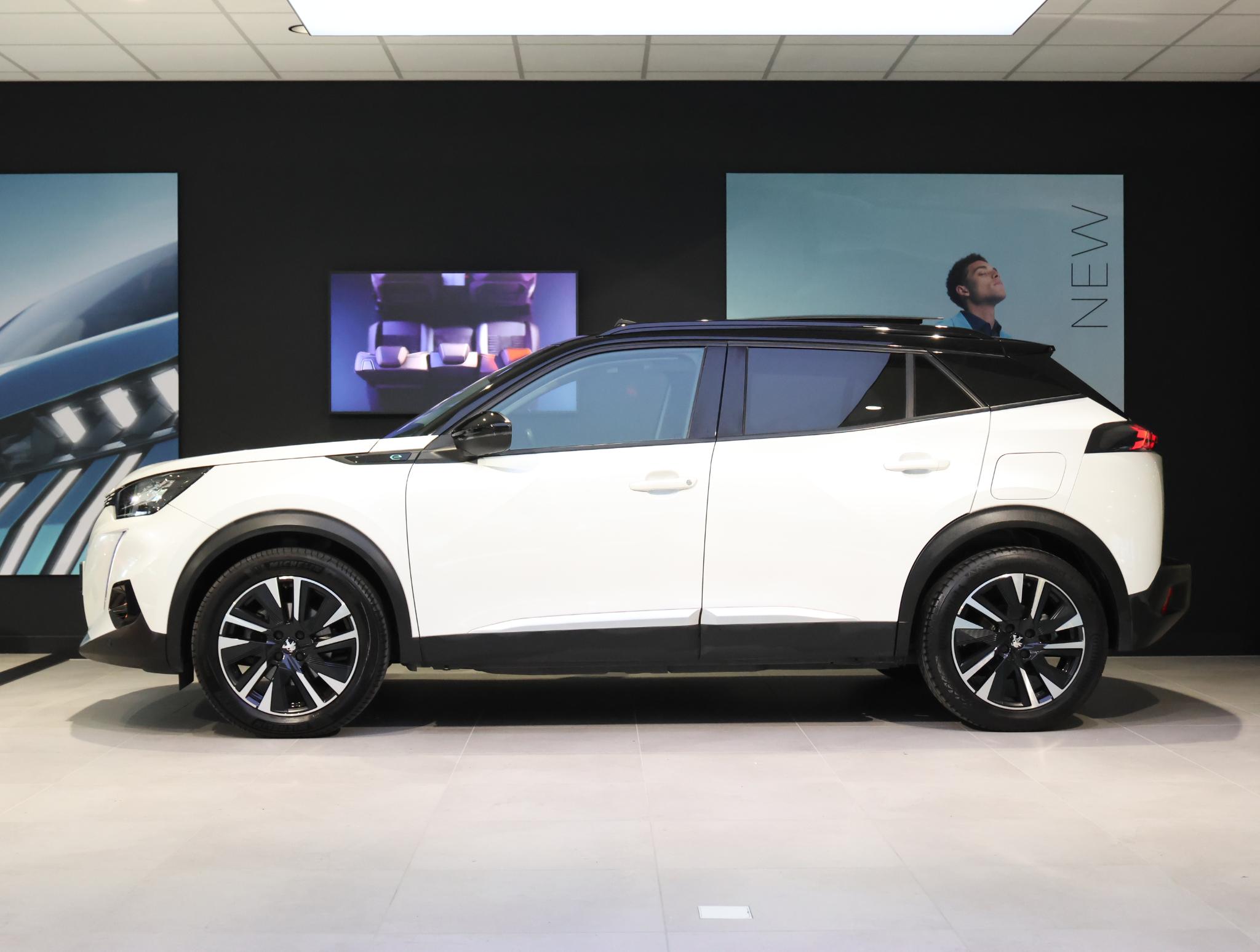 Peugeot e-2008 SUV Allure 50 kWh - Afbeelding 2