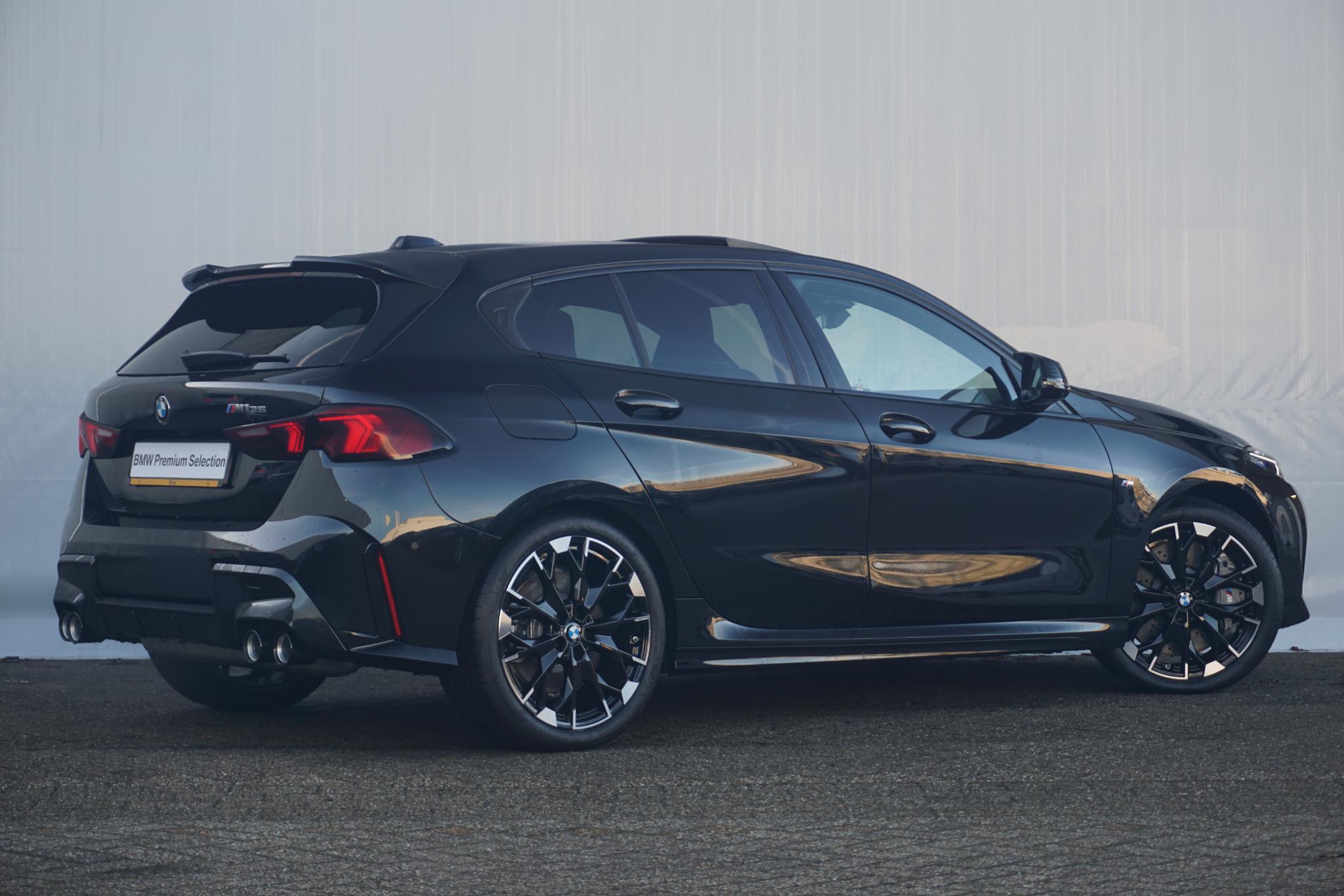 BMW 1 Serie M135i xDrive - Afbeelding 2