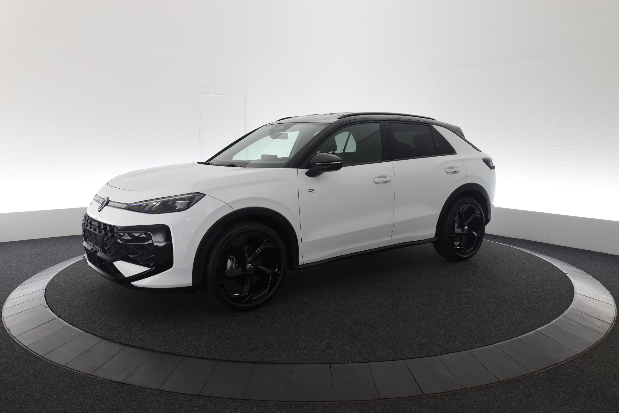 Volkswagen T-Roc R-Line First Edition 1.5 eTSI 110 kW / 150 PK SUV  - Afbeelding 2