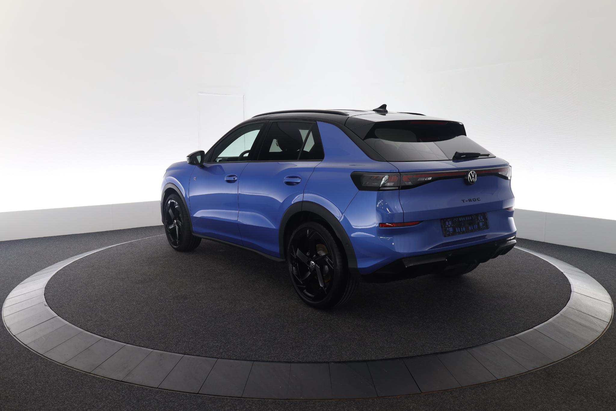 Volkswagen T-Roc R-Line First Edition 1.5 eTSI 110 kW / 150 PK SUV  - Afbeelding 4