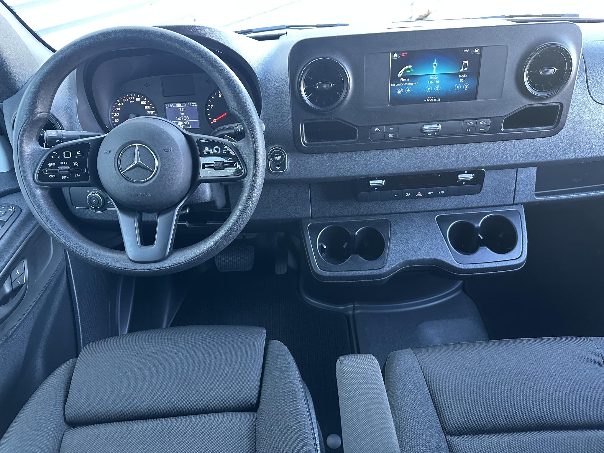 Mercedes-Benz Sprinter 317 CDI  L2H2 Automaat Carplay Navigatie Camera - Afbeelding 4